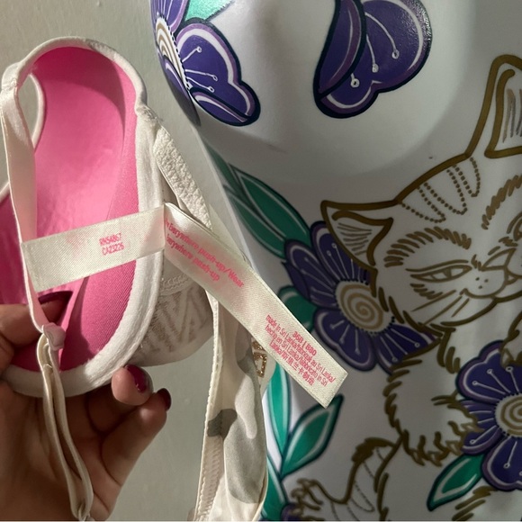 Victoria's Secret PINK White Grey Camouflage Front Clasp Everywhere Push-up Bra - Picture 6 of 6